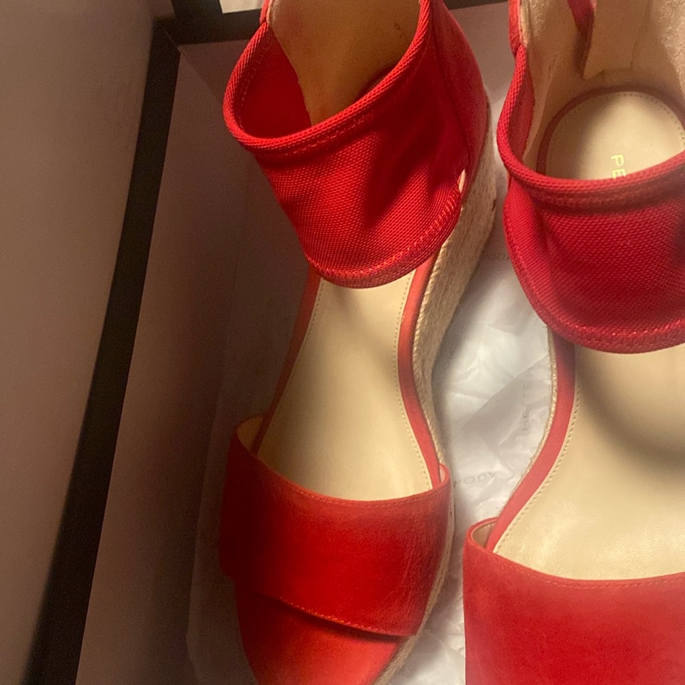 Red wedges
